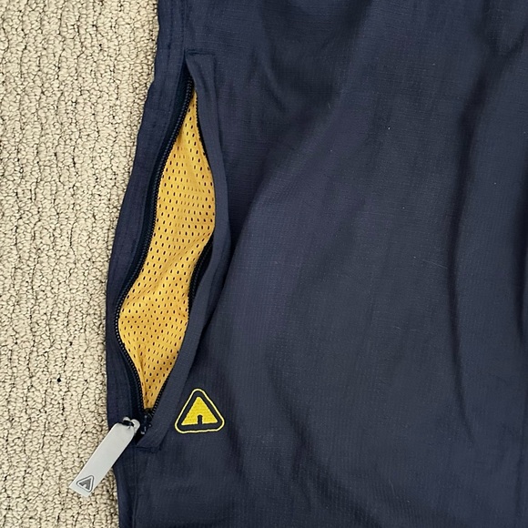 Vintage Y2K Airwalk Adjustable Parachute Joggers in Navy with Yellow Details - Picture 7 of 10